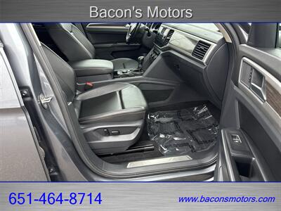 2018 Volkswagen Atlas V6 SEL 4Motion   - Photo 15 - Forest Lake, MN 55025