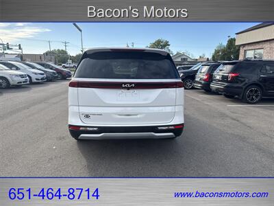 2022 Kia Carnival LX   - Photo 6 - Forest Lake, MN 55025