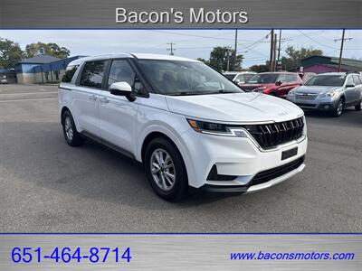 2022 Kia Carnival LX   - Photo 3 - Forest Lake, MN 55025