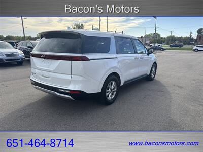 2022 Kia Carnival LX   - Photo 5 - Forest Lake, MN 55025