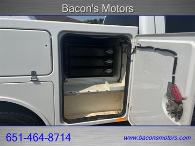 2011 Ford F-350 Super Duty XL   - Photo 14 - Forest Lake, MN 55025