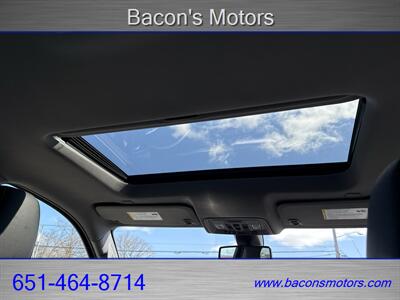 2020 GMC Sierra 1500 SLT   - Photo 16 - Forest Lake, MN 55025