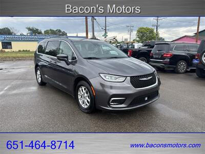 2022 Chrysler Pacifica Touring L - Photo 3 - Forest Lake, MN 55025