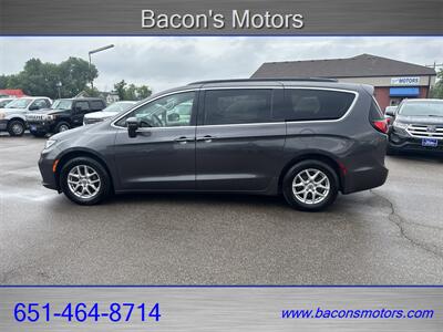 2022 Chrysler Pacifica Touring L - Photo 8 - Forest Lake, MN 55025