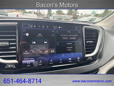 2022 Chrysler Pacifica Touring L - Photo 25 - Forest Lake, MN 55025