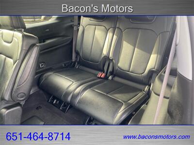 2022 Jeep Grand Cherokee L Limited - Photo 13 - Forest Lake, MN 55025