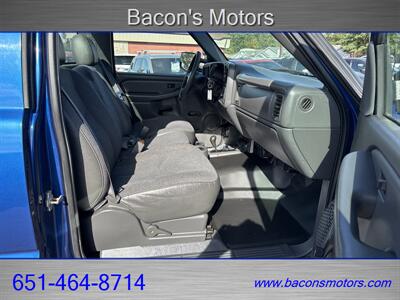 2004 GMC Sierra 2500 Work Truck 2dr Regular Cab Work Truck   - Photo 13 - Forest Lake, MN 55025