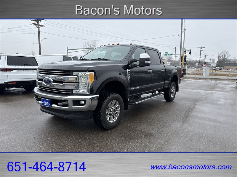 2017 Ford F-250 Super Duty Lariat   - Photo 1 - Forest Lake, MN 55025