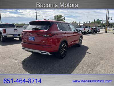2023 Mitsubishi Outlander PHEV SE - Photo 5 - Forest Lake, MN 55025