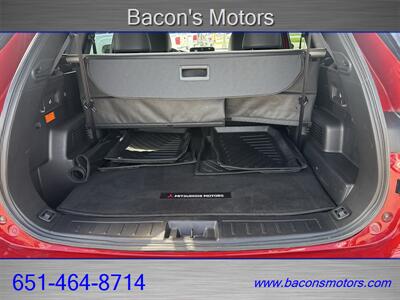 2023 Mitsubishi Outlander PHEV SE - Photo 14 - Forest Lake, MN 55025