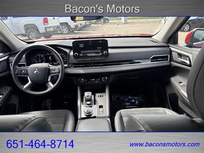 2023 Mitsubishi Outlander PHEV SE - Photo 19 - Forest Lake, MN 55025