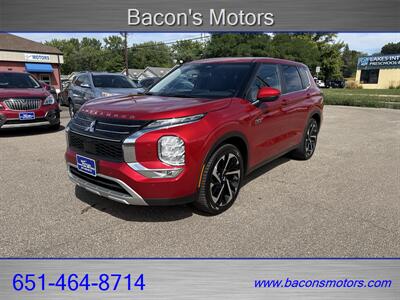 2023 Mitsubishi Outlander PHEV SE - Photo 1 - Forest Lake, MN 55025
