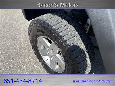 2012 Jeep Wrangler Unlimited Rubicon   - Photo 9 - Forest Lake, MN 55025
