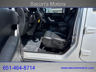 2012 Jeep Wrangler Unlimited Rubicon   - Photo 10 - Forest Lake, MN 55025