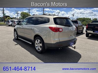 2011 Chevrolet Traverse LTZ - Photo 7 - Forest Lake, MN 55025
