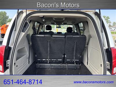 2014 Dodge Grand Caravan Crew   - Photo 13 - Forest Lake, MN 55025