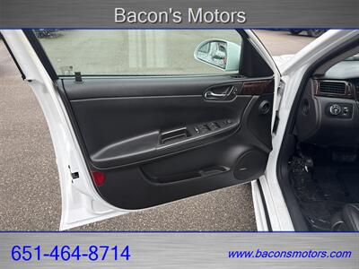 2015 Chevrolet Impala LTZ   - Photo 10 - Forest Lake, MN 55025