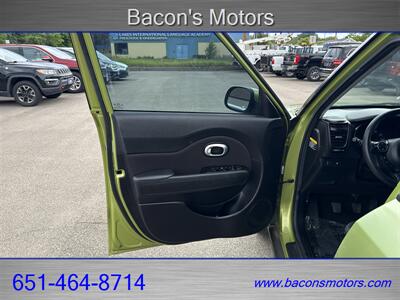 2016 Kia Soul   - Photo 10 - Forest Lake, MN 55025