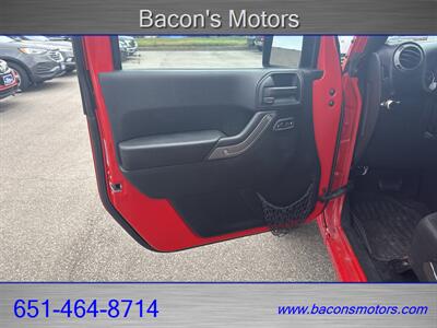 2016 Jeep Wrangler Unlimited Sport S   - Photo 10 - Forest Lake, MN 55025