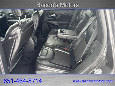 2019 Jeep Cherokee Latitude Plus   - Photo 12 - Forest Lake, MN 55025