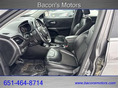 2019 Jeep Cherokee Latitude Plus   - Photo 11 - Forest Lake, MN 55025