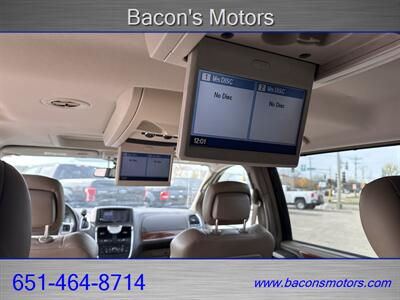 2011 Chrysler Town & Country Limited - Photo 16 - Forest Lake, MN 55025