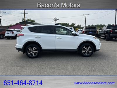 2018 Toyota RAV4 XLE   - Photo 4 - Forest Lake, MN 55025