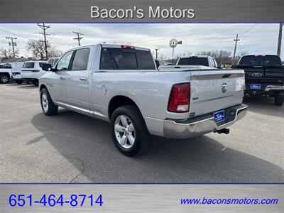 2016 RAM 1500 SLT   - Photo 7 - Forest Lake, MN 55025