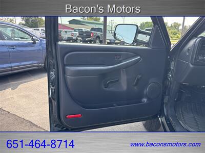 2002 Chevrolet Silverado 3500 4dr Extended Cab   - Photo 12 - Forest Lake, MN 55025