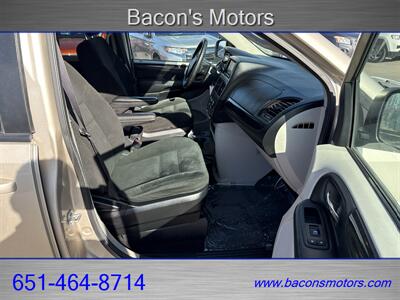 2016 Dodge Grand Caravan American Value Package - Photo 17 - Forest Lake, MN 55025