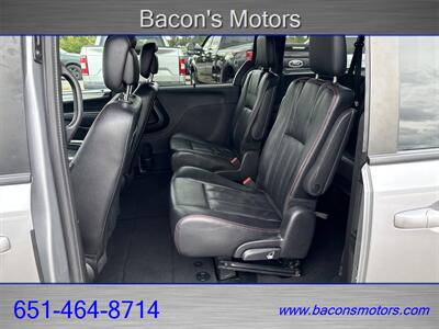 2019 Dodge Grand Caravan GT   - Photo 11 - Forest Lake, MN 55025