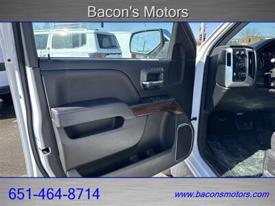 2017 GMC Sierra 1500 SLT   - Photo 10 - Forest Lake, MN 55025