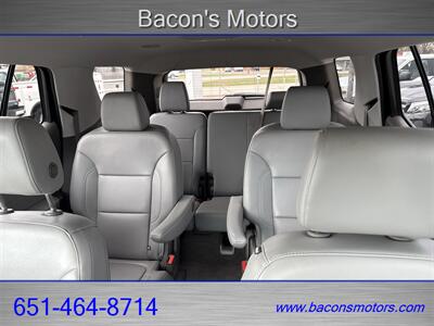 2019 Chevrolet Traverse LT Leather   - Photo 28 - Forest Lake, MN 55025