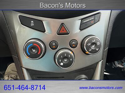 2016 Chevrolet Trax LTZ   - Photo 25 - Forest Lake, MN 55025