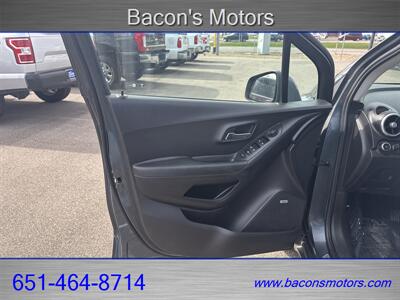 2016 Chevrolet Trax LTZ   - Photo 11 - Forest Lake, MN 55025
