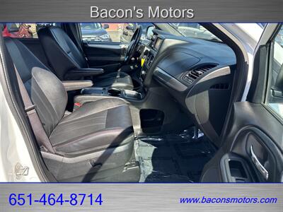 2018 Dodge Grand Caravan GT   - Photo 17 - Forest Lake, MN 55025