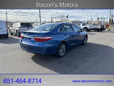 2017 Toyota Camry SE - Photo 5 - Forest Lake, MN 55025