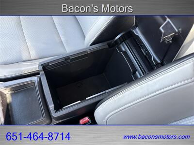 2017 Toyota Camry SE - Photo 26 - Forest Lake, MN 55025