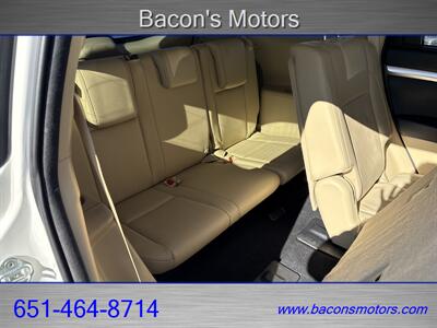 2018 Toyota Highlander XLE   - Photo 18 - Forest Lake, MN 55025