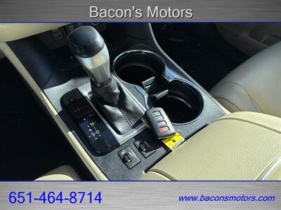 2018 Toyota Highlander XLE   - Photo 29 - Forest Lake, MN 55025