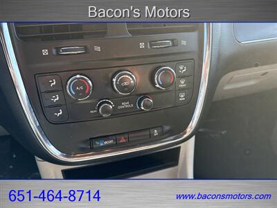 2018 Dodge Grand Caravan SXT   - Photo 22 - Forest Lake, MN 55025