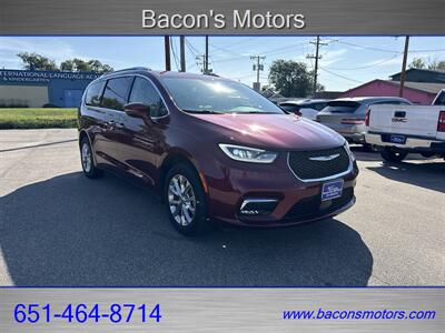 2021 Chrysler Pacifica Touring L AWD - Photo 3 - Forest Lake, MN 55025