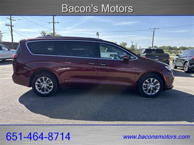 2021 Chrysler Pacifica Touring L AWD - Photo 4 - Forest Lake, MN 55025