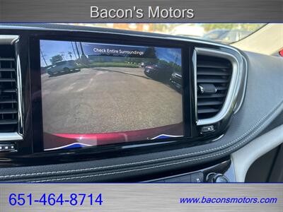2021 Chrysler Pacifica Touring L AWD - Photo 30 - Forest Lake, MN 55025
