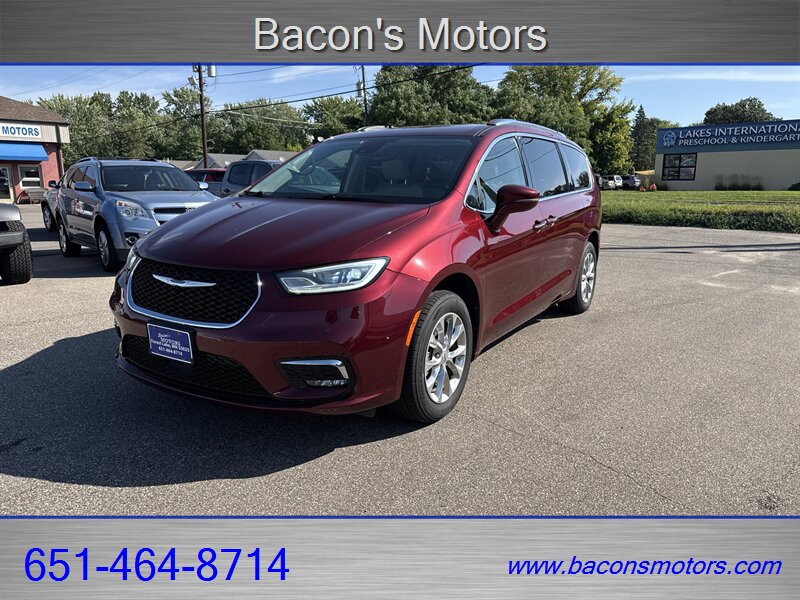 2021 Chrysler Pacifica Touring L AWD   - Photo 1 - Forest Lake, MN 55025