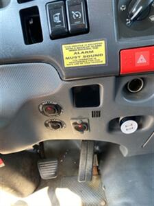 2017 Isuzu Med Duty NPR HD Regular Cab Gas   - Photo 14 - Forest Lake, MN 55025