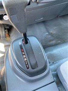 2017 Isuzu Med Duty NPR HD Regular Cab Gas   - Photo 15 - Forest Lake, MN 55025