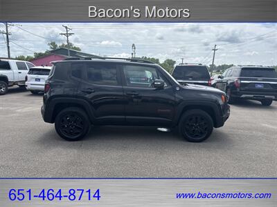 2018 Jeep Renegade Trailhawk   - Photo 4 - Forest Lake, MN 55025