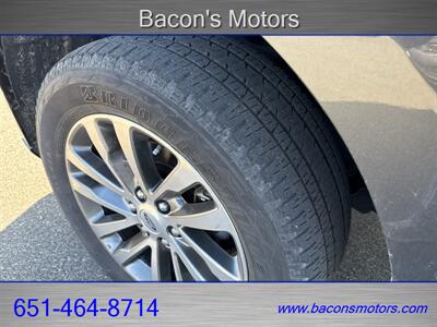 2018 Ford Expedition MAX Limited   - Photo 9 - Forest Lake, MN 55025