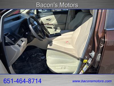 2013 Toyota Venza LE   - Photo 12 - Forest Lake, MN 55025